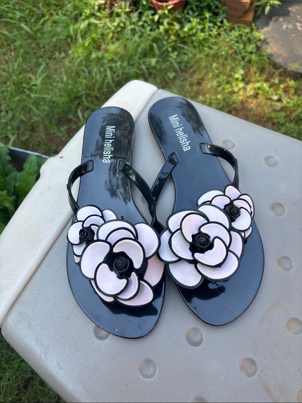 Mini helisha Black Jelly Sandals with Pale Pink Floral Accent